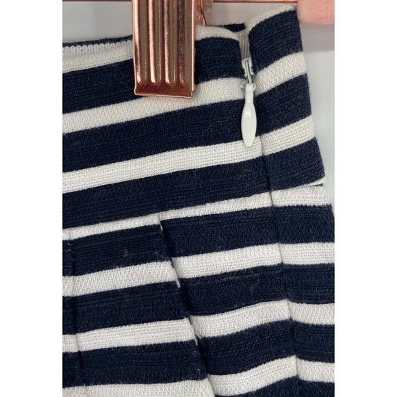 J. Crew Women's Size 6 Navy/White Striped Sailor Linen Blend Pleated Shorts - Picture 8 of 8